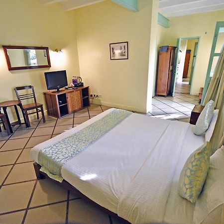 Hotel Villa Des Gouverneurs Пондичерри Экстерьер фото
