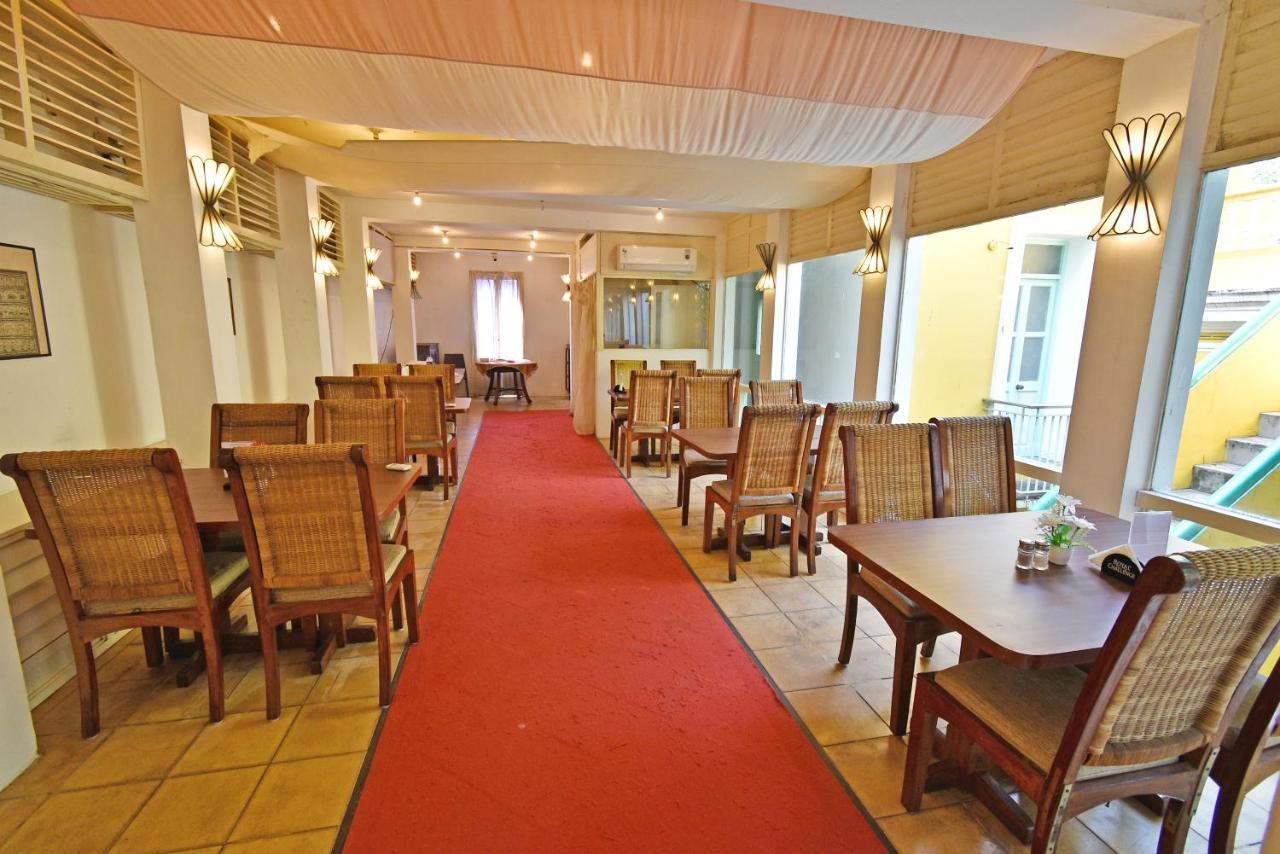 Hotel Villa Des Gouverneurs Пондичерри Экстерьер фото