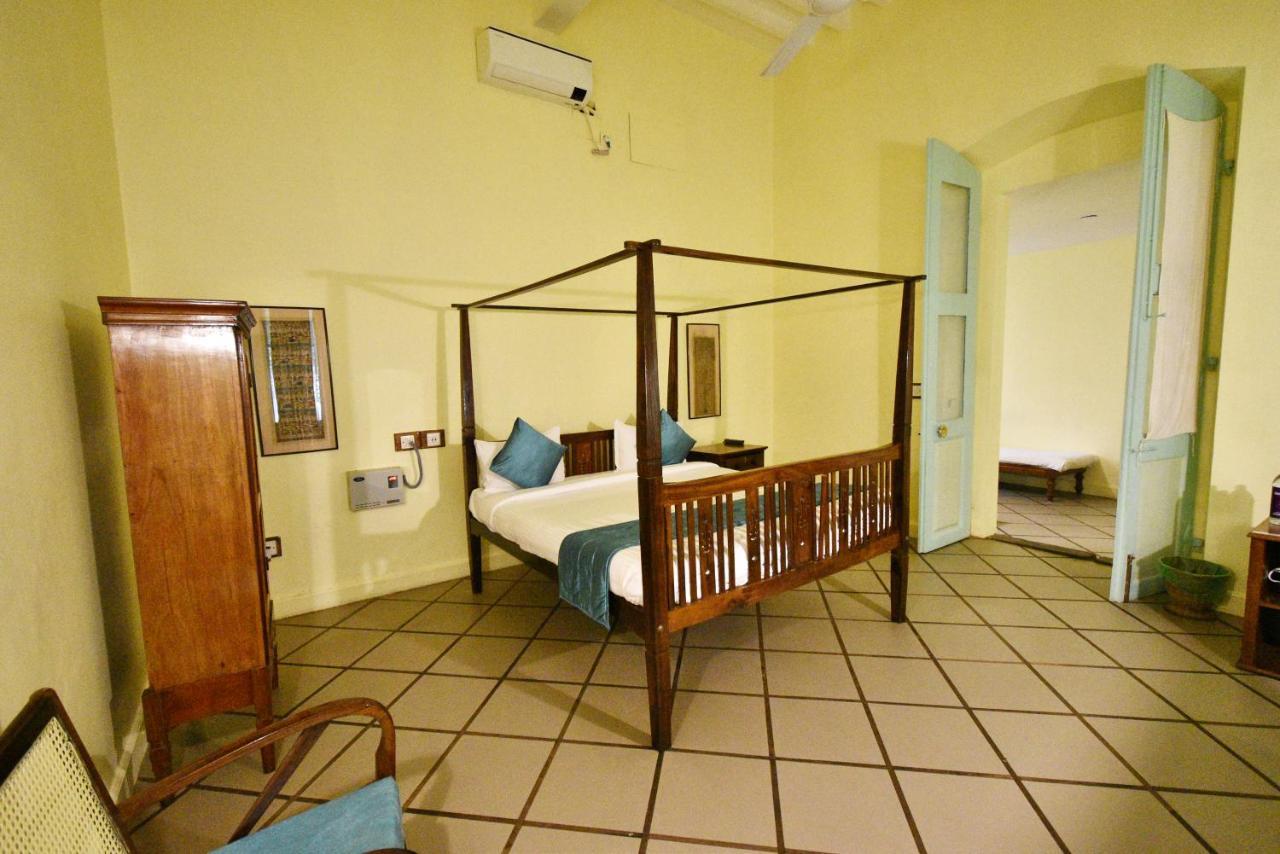Hotel Villa Des Gouverneurs Пондичерри Экстерьер фото