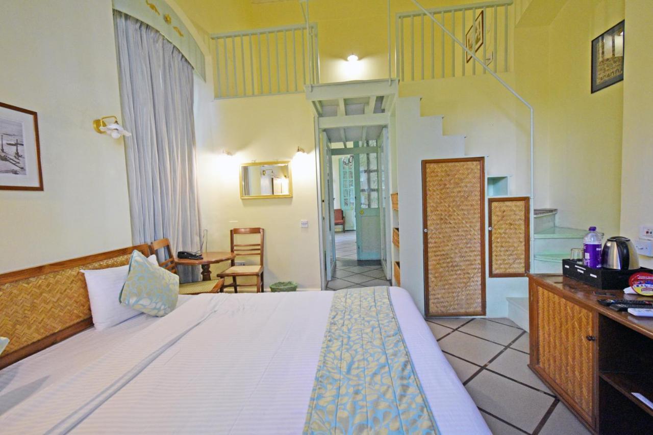 Hotel Villa Des Gouverneurs Пондичерри Экстерьер фото