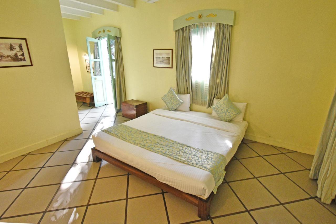 Hotel Villa Des Gouverneurs Пондичерри Экстерьер фото