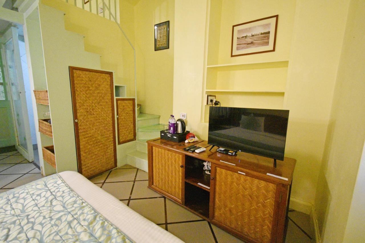 Hotel Villa Des Gouverneurs Пондичерри Экстерьер фото