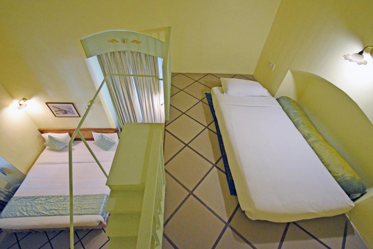 Hotel Villa Des Gouverneurs Пондичерри Экстерьер фото